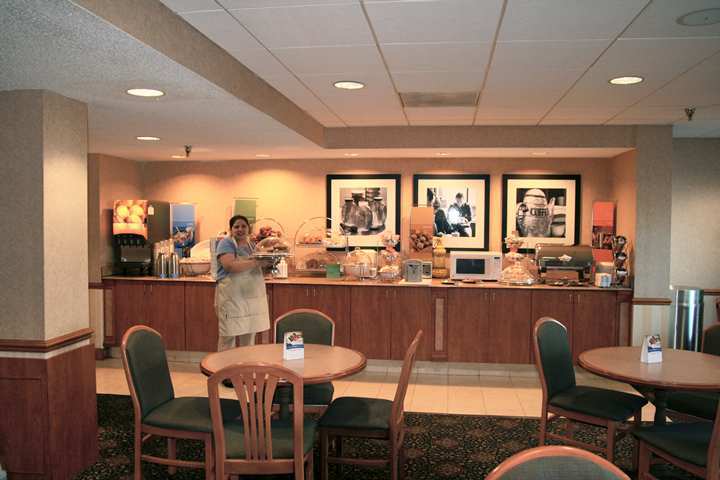 Spark By Hilton Germantown Washington Dc North ร้านอาหาร รูปภาพ